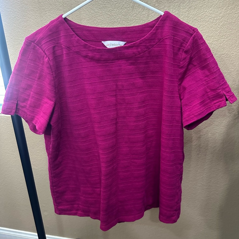 Liz Claiborne Fuchsia Short Sleeve Textured Tee